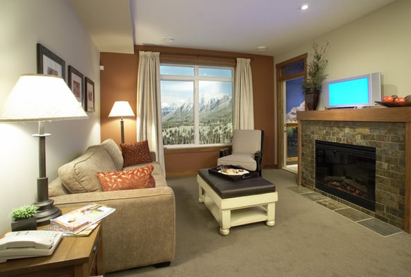 Blackstone Mountain Lodge by CLIQUE by null