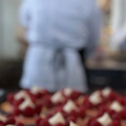 Porto's Bakery & Cafe - Raspberry Lemon Macaron