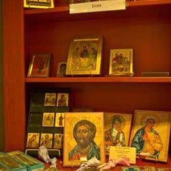 Saint Mark's Cathedral Book Shop - Icons i Saint Mark's Cathedral Book Shop.