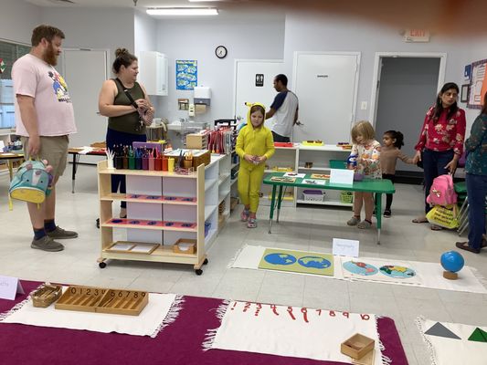 Montessori Childrens Center