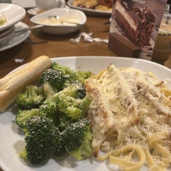 Olive Garden Italian Restaurant - Italian Near Me - Layton, Utah Olive Garden Italian Restaurant - Italian Near Me - Layton, Utah