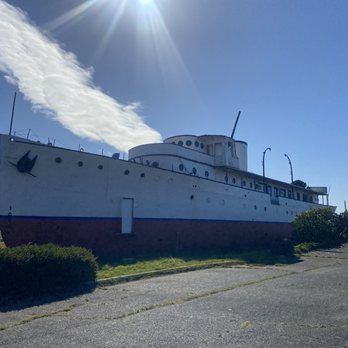 California Oregon Border - California side - Landmarks & Historical Buildings Near Me - Harbor, Oregon