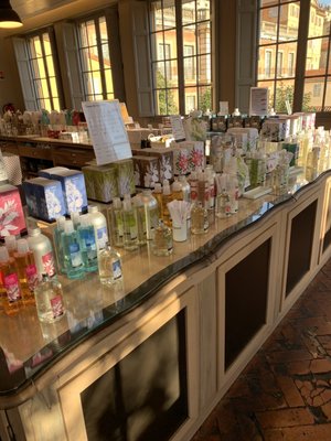 Parfumerie Fragonard - The History Factory Grasse by null