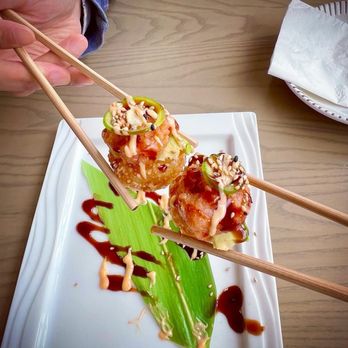 Akami Sushi - Cheers!! With the Spicy Tuna Crispy Rice sample they so generously gave everyone dining in during their soft open! So good! - Sushi Bars Near Me - Arcadia, California