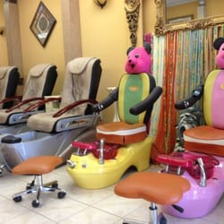 Luxury Nails Spa - Good for Mother and Daughter