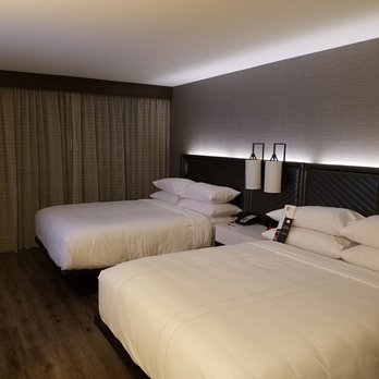 Marriott Columbus OSU - Bedroom with 2 queen beds - Hotels Near Me - Columbus, Ohio Marriott Columbus OSU - Bedroom with 2 queen beds - Hotels Near Me - Columbus, Ohio