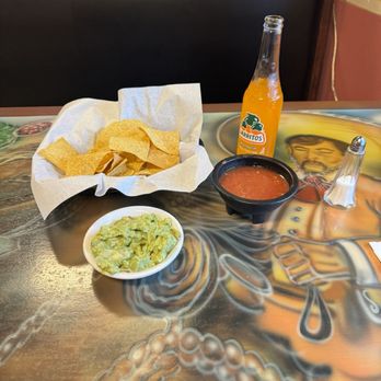 Happy Cinco de Mayo - Guacamole and chips - Mexican Near Me - Max Meadows, Virginia