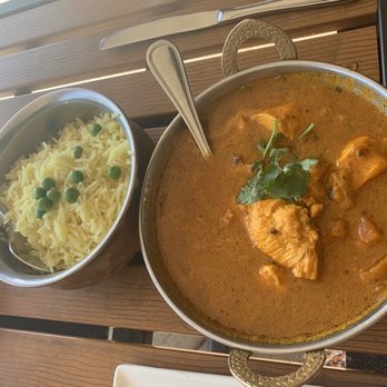 Marigold Maison - Paradise Valley - Classic Curry with chicken - Indian Near Me - Phoenix, Arizona Marigold Maison - Paradise Valley - Classic Curry with chicken - Indian Near Me - Phoenix, Arizona