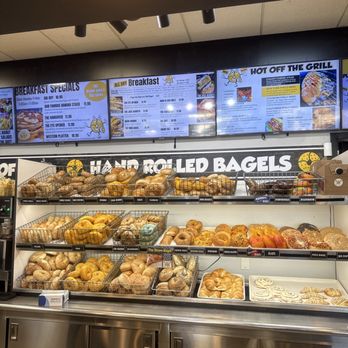 Pantano's Doz Bagels - Bagels - Breakfast & Brunch Near Me - Freeport, New York