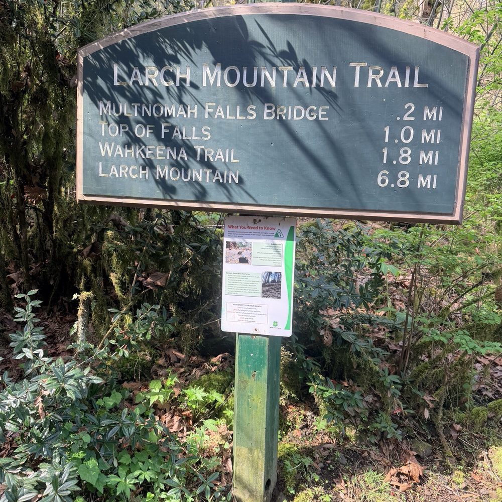 Multnomah Falls - Hiking Near Me - Bridal Veil, Oregon Multnomah Falls - Hiking Near Me - Bridal Veil, Oregon