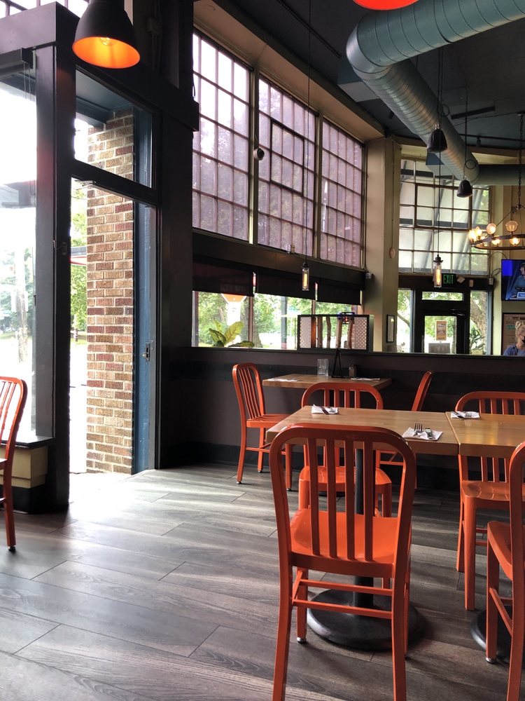 Greenlake Grill, Seattle Roadtrippers