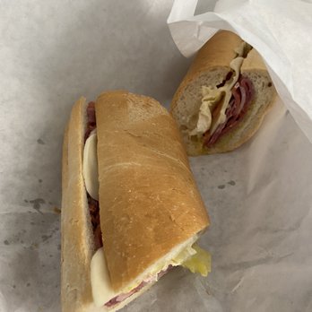 Sottomarino - Sandwiches Near Me - Chicago, Illinois