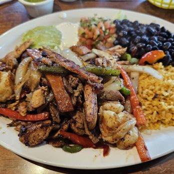 Taqueria Maria - Fajitas mixtas - Mexican Near Me - Napa, California Taqueria Maria - Fajitas mixtas - Mexican Near Me - Napa, California