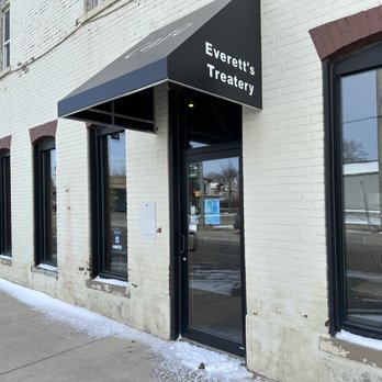 Everett’s Treatery and Cafe - Breakfast & Brunch Near Me - Walkerton, Indiana Everett’s Treatery and Cafe - Breakfast & Brunch Near Me - Walkerton, Indiana