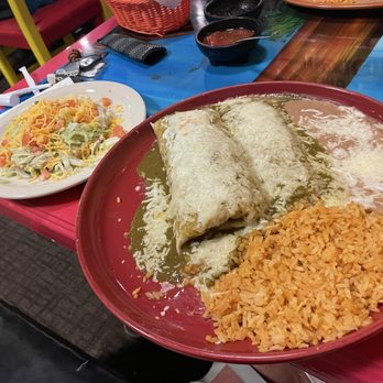 Lindo Mexico Restaurant - Bean Tostada, veggie burrito, cheese Enchiladas Verde, rice and beans - Mexican Near Me - Prescott, Arizona Lindo Mexico Restaurant - Bean Tostada, veggie burrito, cheese Enchiladas Verde, rice and beans - Mexican Near Me - Prescott, Arizona