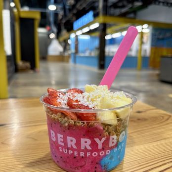 BerryBox Superfood Bar - Surfers sunrise bowl - Acai Bowls Near Me - Saint Louis, Missouri BerryBox Superfood Bar - Surfers sunrise bowl - Acai Bowls Near Me - Saint Louis, Missouri