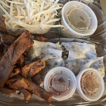 Phở Skyline - Rice rolls with bbq pork - Vietnamese Near Me - Philadelphia, Pennsylvania
