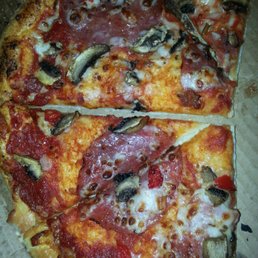 Cheeseless pizza