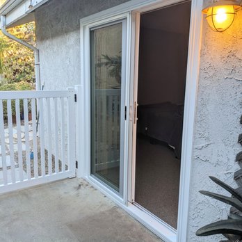 American Vision Windows - Bedroom sliding door. - Windows Installation Near Me - Tustin, California American Vision Windows - Bedroom sliding door. - Windows Installation Near Me - Tustin, California