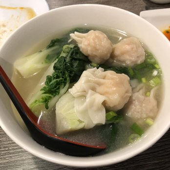 Dumpling House - HK Wonton Noodle Soup - good, plump shrimp dumplings but noodles and broth incredibly salty (2 stars) - Dim Sum Near Me - San Francisco, California Dumpling House - HK Wonton Noodle Soup - good, plump shrimp dumplings but noodles and broth incredibly salty (2 stars) - Dim Sum Near Me - San Francisco, California