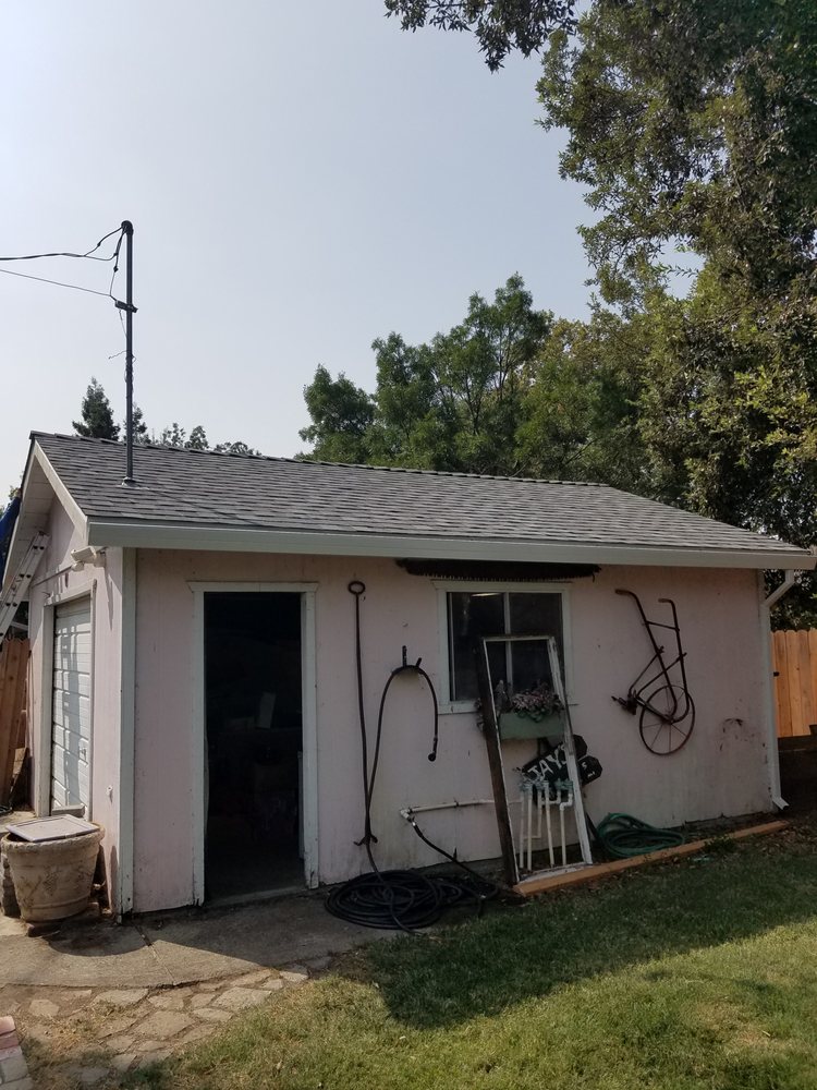 Slide of Diego Lopez Roofing