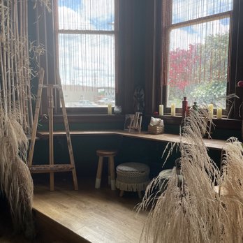 Crystal’s Zen and Juice - Quiet side room behind the beaded curtain! - Salad Near Me - Jackson, Tennessee Crystal’s Zen and Juice - Quiet side room behind the beaded curtain! - Salad Near Me - Jackson, Tennessee