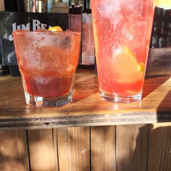 Skyway Bar & Grill - Tart cherry old fashion and lazy days - Barbeque Near Me - Zigzag, Oregon