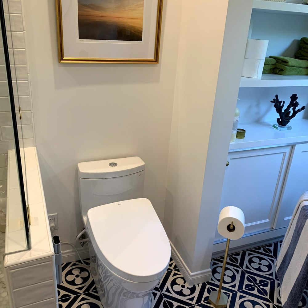 Oko Builders - Remodeled Toilet Space from OKO Builders. - General Contractors Near Me - Beverly Hills, California Oko Builders - Remodeled Toilet Space from OKO Builders. - General Contractors Near Me - Beverly Hills, California