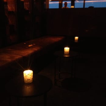 Ray's Boathouse - nice waiting area - New American Near Me - Seattle, Washington
