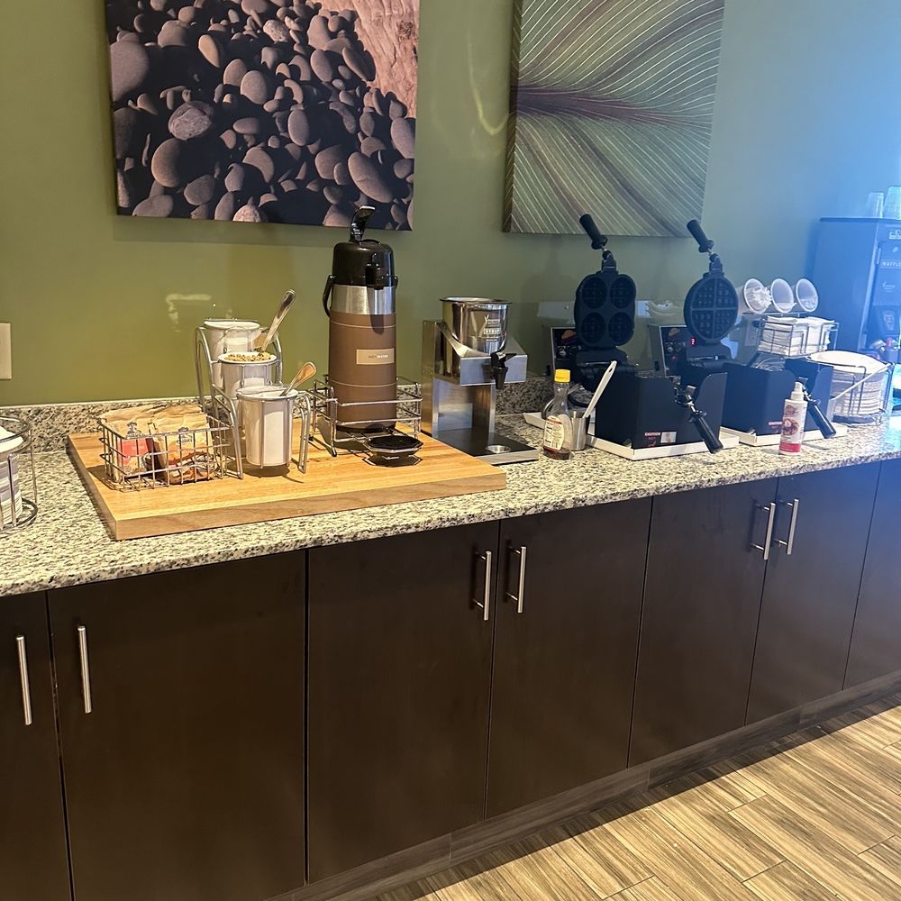 Sleep Inn - Breakfast area - Hotels Near Me - Bowling Green, Kentucky