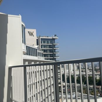The Beverly Hilton - Hotels Near Me - Beverly Hills, California The Beverly Hilton - Hotels Near Me - Beverly Hills, California