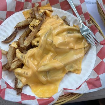 Moody's Pub - "Cheese" fries - Pubs Near Me - Chicago, Illinois Moody's Pub - "Cheese" fries - Pubs Near Me - Chicago, Illinois
