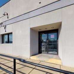 Bank of America Financial Center - Storefront