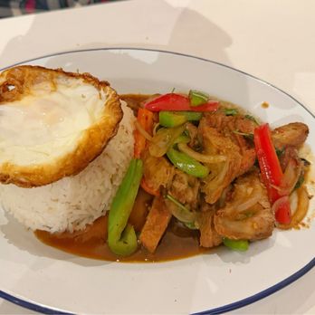 Elephant District - Krapow Moo Krob - Thai Near Me - Brooklyn, New York