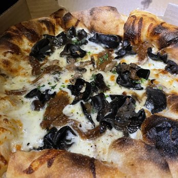 Pizza Rosa - Pizza Near Me - Gaithersburg, Maryland