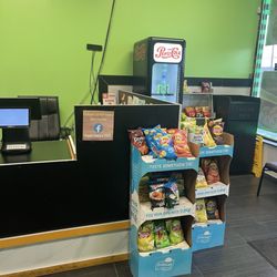 Fresh Flavors - Juicery and smoothie bar, they also make sandwiches and salad bowls.   Awesome customer service.  I Love this place.