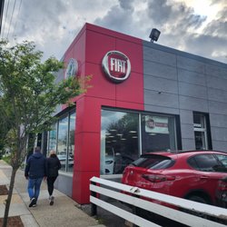 Fiat of Larchmont - Avoid. Unpleasant.