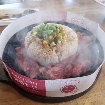 Pepper Lunch - Jumbo Beef Pepper Rice ($16.25). Satisfying. Turns out, you don't need to order extra rice. - Japanese Near Me - Alhambra, California Pepper Lunch - Jumbo Beef Pepper Rice ($16.25). Satisfying. Turns out, you don't need to order extra rice. - Japanese Near Me - Alhambra, California