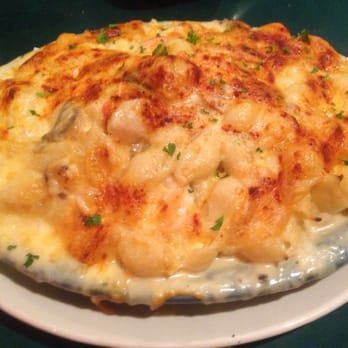 Anton's Pasta Bar - can't remember what it's was called but it's in the seafood section, 1 with mushrooms and shrimp ask to get it baked with cheese - Italian Near Me - Burnaby, British Columbia