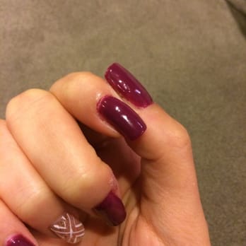 Nailpolish - Polish doesn't go to top of nail, excess on cuticle, bumps/bubbles underneath polish - Nail Salons Near Me - Long Beach, California