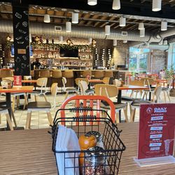 Pasta Garage - Inside decor