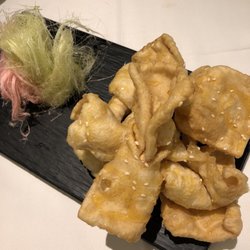 八月花 - Egg fritter w cinnamon syrup