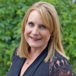 Hamilton Dentistry - Wendy RDH
