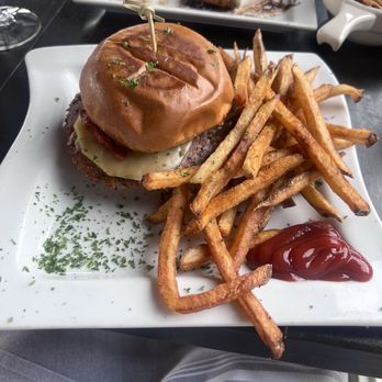 Wolf Mountain Vineyards - Duck burger with fries - Wineries Near Me - Dahlonega, Georgia