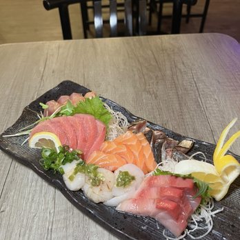 Wabune Sushi - Large sashimi platter - Sushi Bars Near Me - Rancho Cordova, California Wabune Sushi - Large sashimi platter - Sushi Bars Near Me - Rancho Cordova, California
