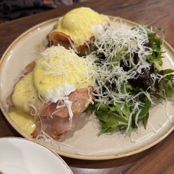 Bruschetta - VICTORS EGGS BENEDICT - Italian Near Me - Stateline, Nevada