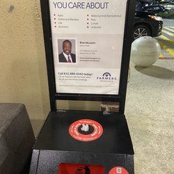 H-E-B - Sanitation station