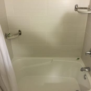 Holiday Inn Express Fairhope-Point Clear - Huge tub! - Hotels Near Me - Fairhope, Alabama Holiday Inn Express Fairhope-Point Clear - Huge tub! - Hotels Near Me - Fairhope, Alabama