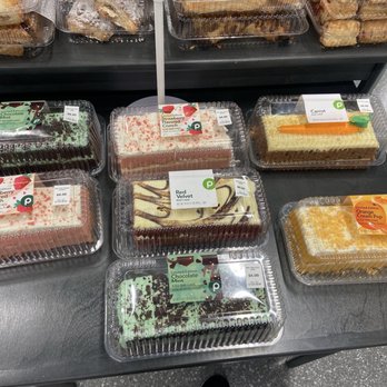 Publix - Free birthday cake - Grocery Near Me - Kissimmee, Florida Publix - Free birthday cake - Grocery Near Me - Kissimmee, Florida