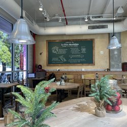 Le Pain Quotidien - 2/F Dining Area